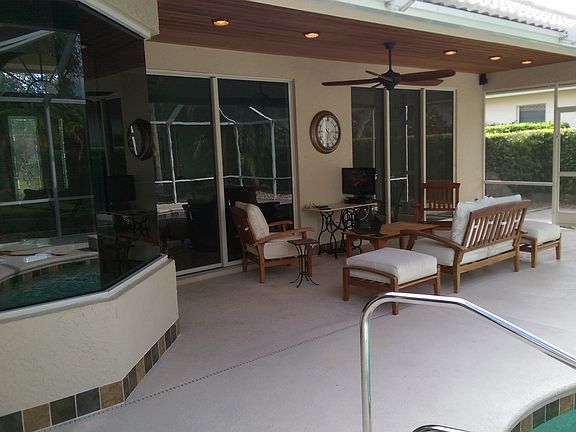 2nd image of 1154 SW Lighthouse Dr