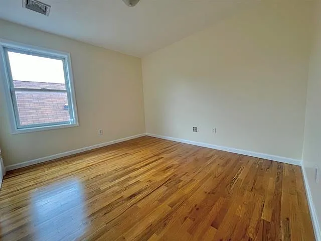 264 Custer Ave #2 — Photo 7