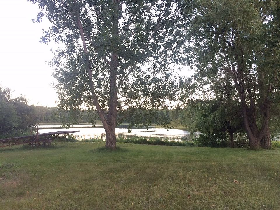 Lake access on property 