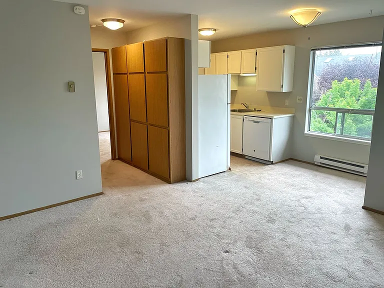1538 Jr 51st Llc — Photo 5