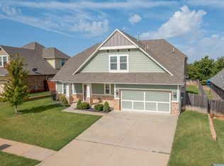 2333 Bretton Ln, Edmond, OK 73012
