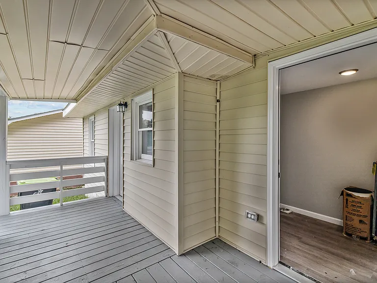 111 Five Mile Rd — Photo 16