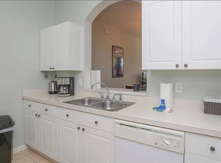 2310 Silver Palm Dr #302 — Photo 16