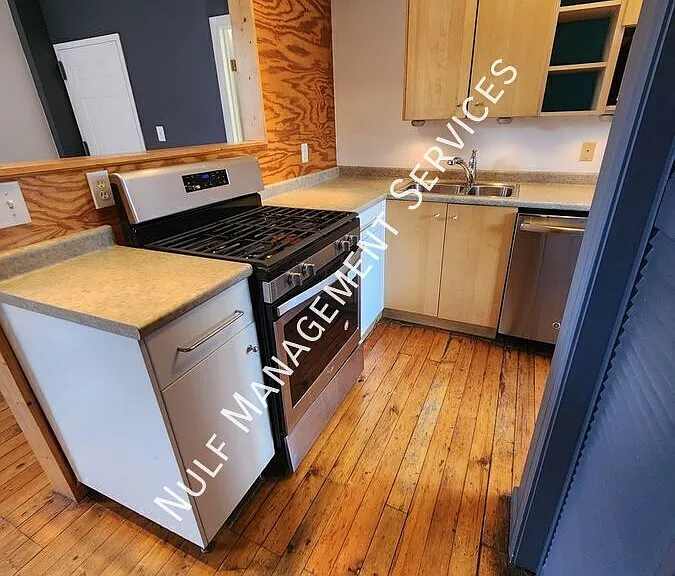 5170 Butler St #4 — Photo 1
