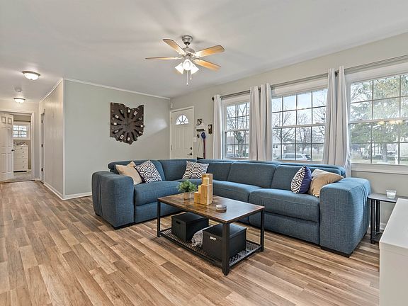 3rd image of 4261 Circle Dr