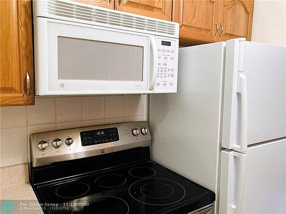 3rd image of 2020 NE 51st Ct APT 105