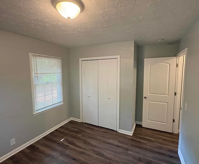 539 Green St — Photo 11