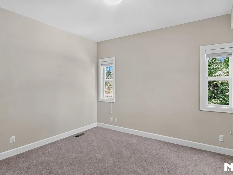 453 Dellwood Dr — Photo 35