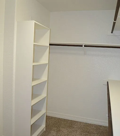 7609 Zircon Dr — Photo 24