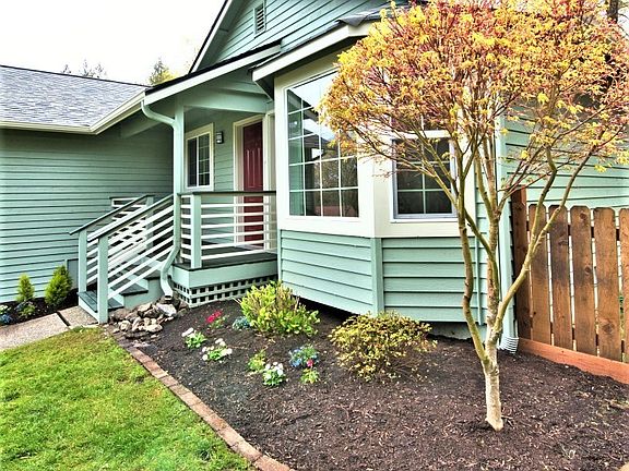 3rd image of 14443 Kestrel Pl NE