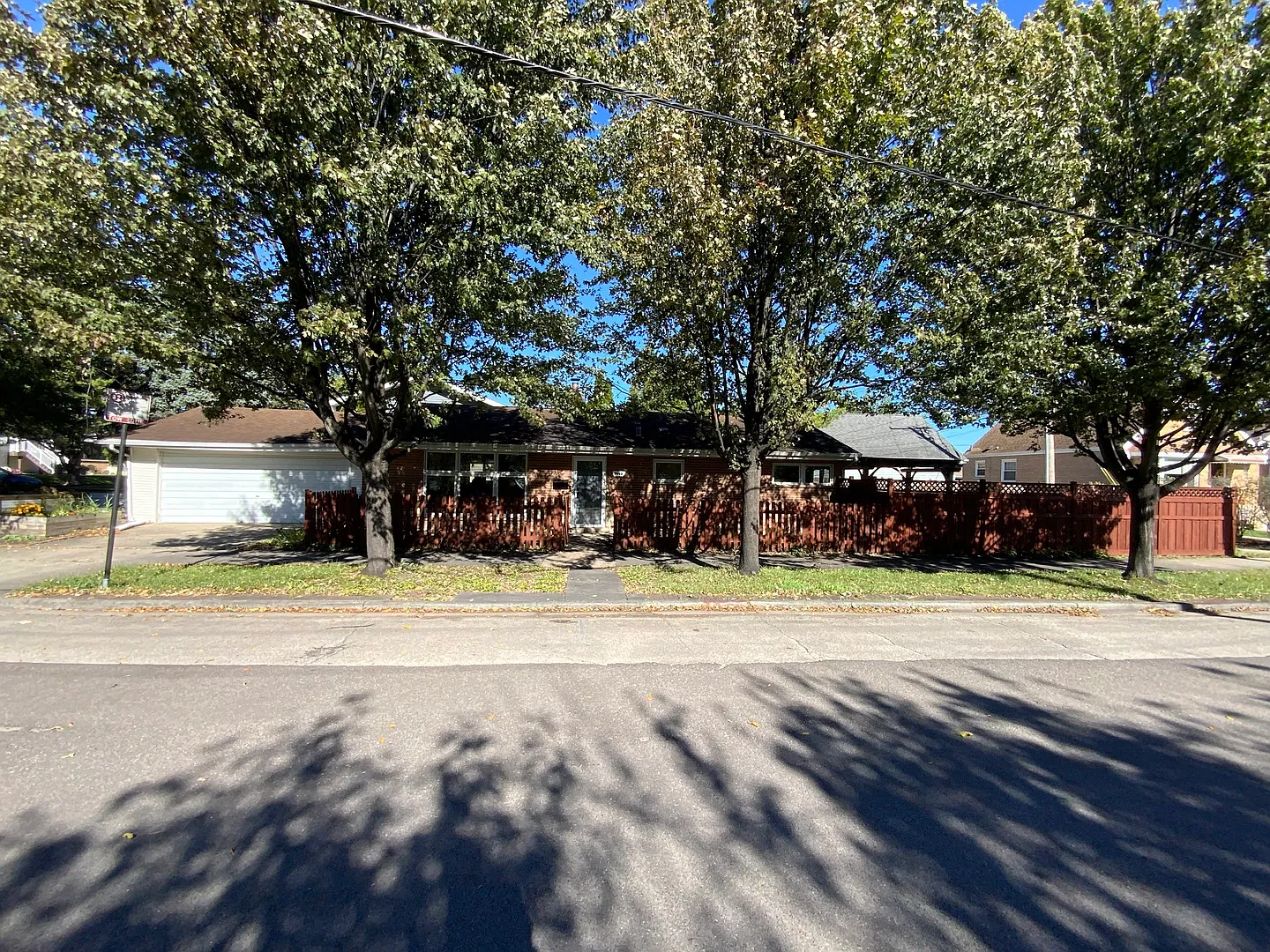3 bed, 1056 sqft, $3,000 — Photo 1