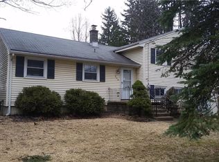 630 Casey Rd, East Amherst, NY 14051