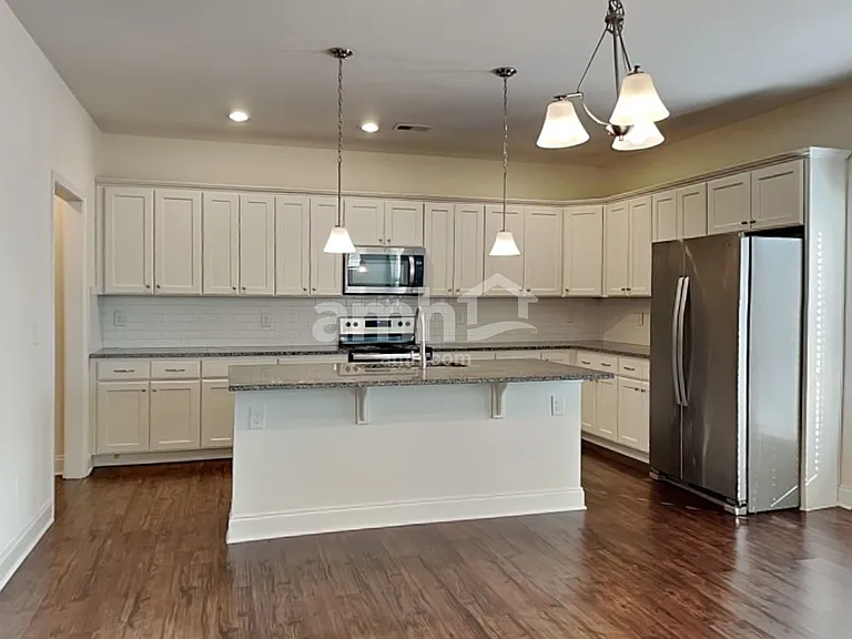 1337 Weatherbrook Cir — Photo 3