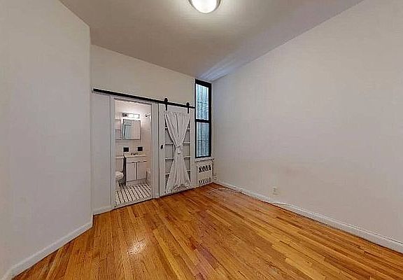 4th image of 313 E 85th St APT 3A