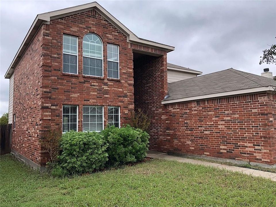 1st image of 327 Creekside Way