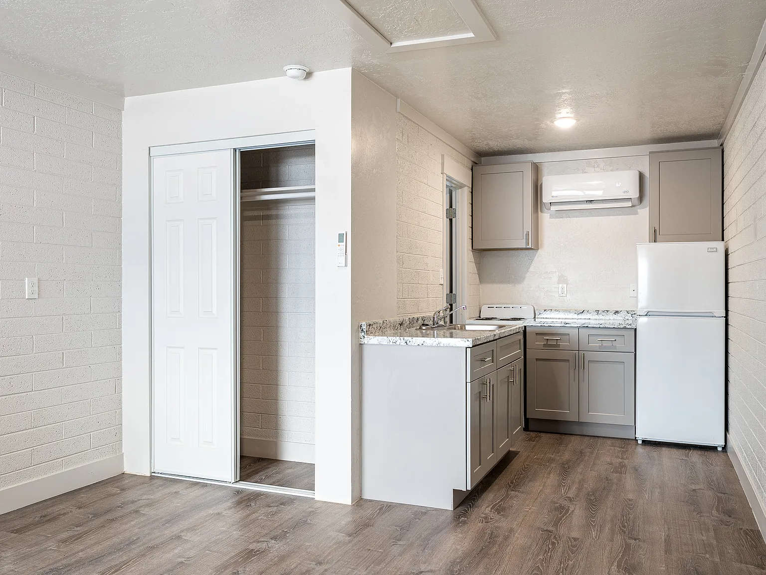 1180 Cove View Road — Photo 4