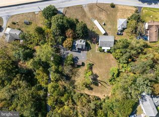 1893 Old State Rd, Dauphin, PA 17018