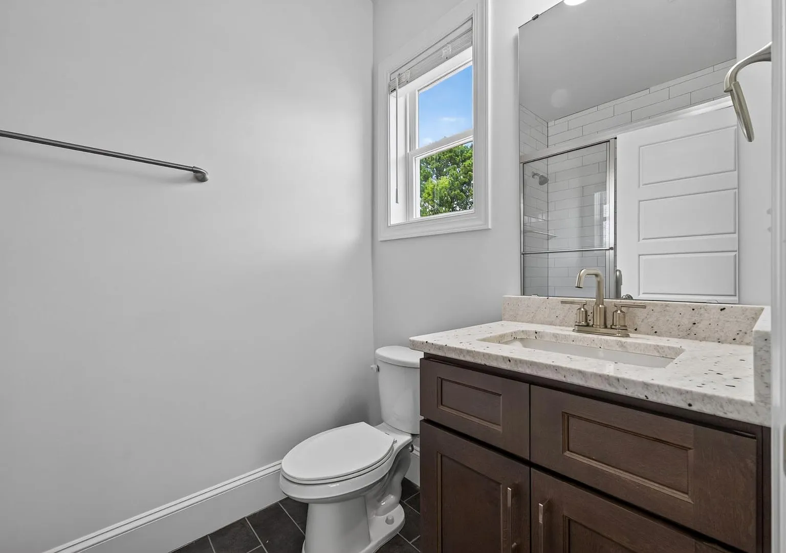 1634 Crest Rd — Photo 4
