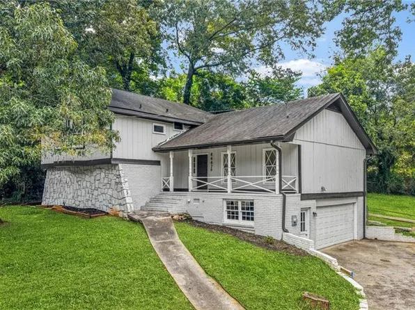 4447 Lake Breeze Dr, Stone Mountain, GA 30083