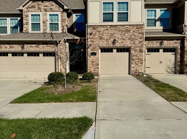 5840 Clan Maclaine Dr, Charlotte, NC 28278