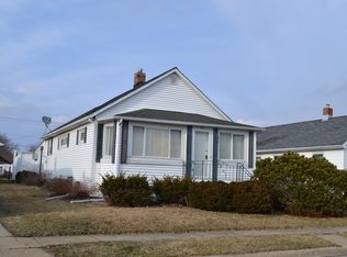 326 W 3rd St, Oglesby, IL 61348