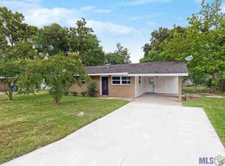 187 Hickory St, Denham Springs, LA 70726