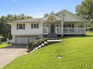 8919 E 57th St, Raytown, MO 64133