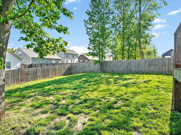 515 Sourwood Dr — Photo 25