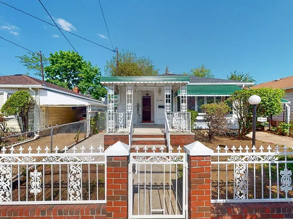 11554 Springfield Blvd, Cambria Heights, NY 11411