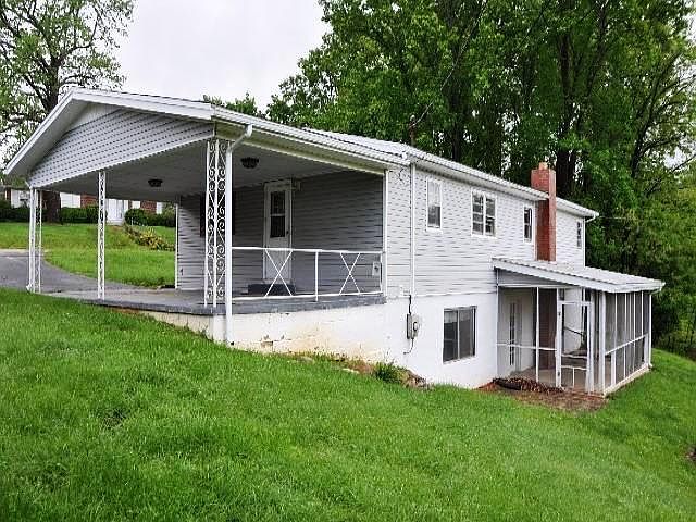 1st image of 152 Oakland Dr