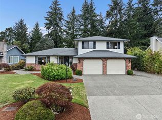 9721 56th St W, University Place, WA 98467