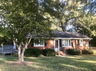 5907 Drake Rd, Greensboro, NC 27406