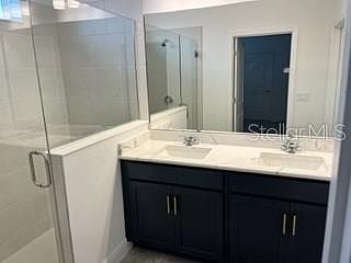 4th image of 2032 Axel St
