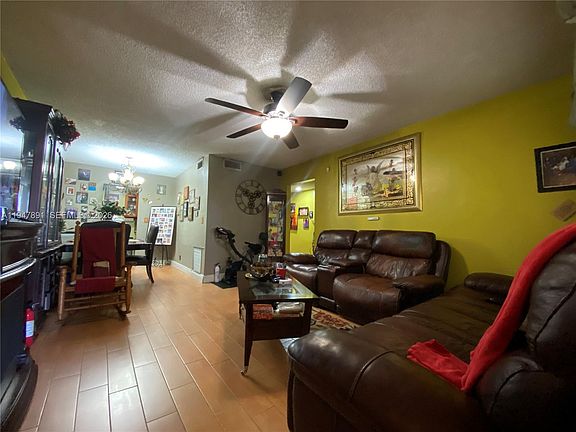 3rd image of 2412 NW 39th Way APT 101