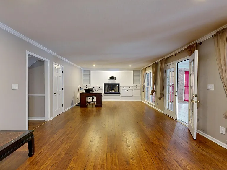 1531 Dartmouth Ct — Photo 18