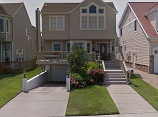 440 W Bay Dr, Long Beach, NY 11561