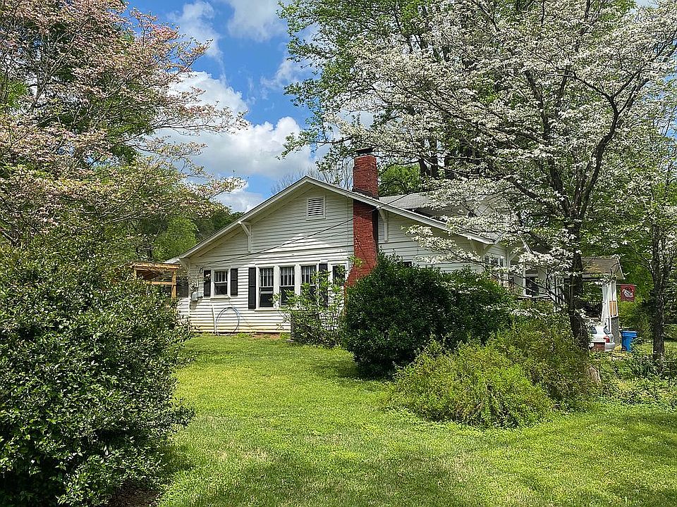 2nd image of 2629 Simpson Ave