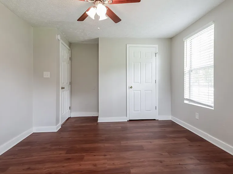 1472 California Ave — Photo 11
