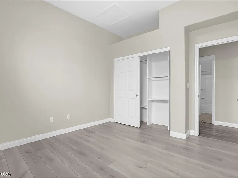 10137 Snow Crest Pl — Photo 30