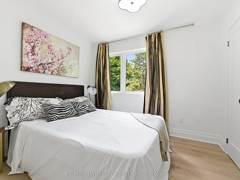 37 Edwin St #2 — Photo 9