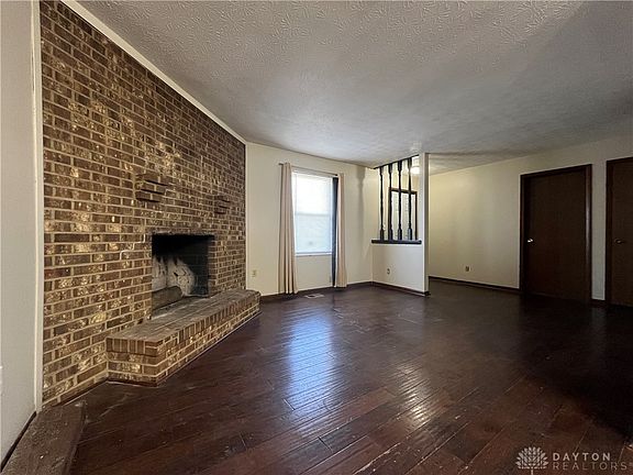 3rd image of 1450 Minstrel Dr #A-d