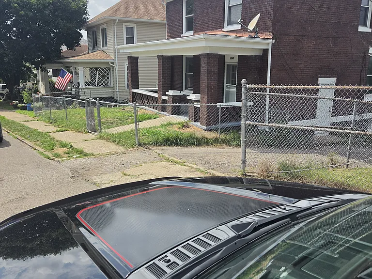 1245 Wheeling Ave — Photo 1