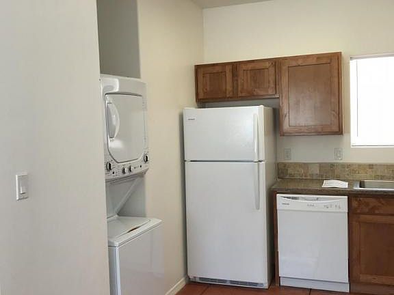 4th image of 1703C Lomas Blvd NW