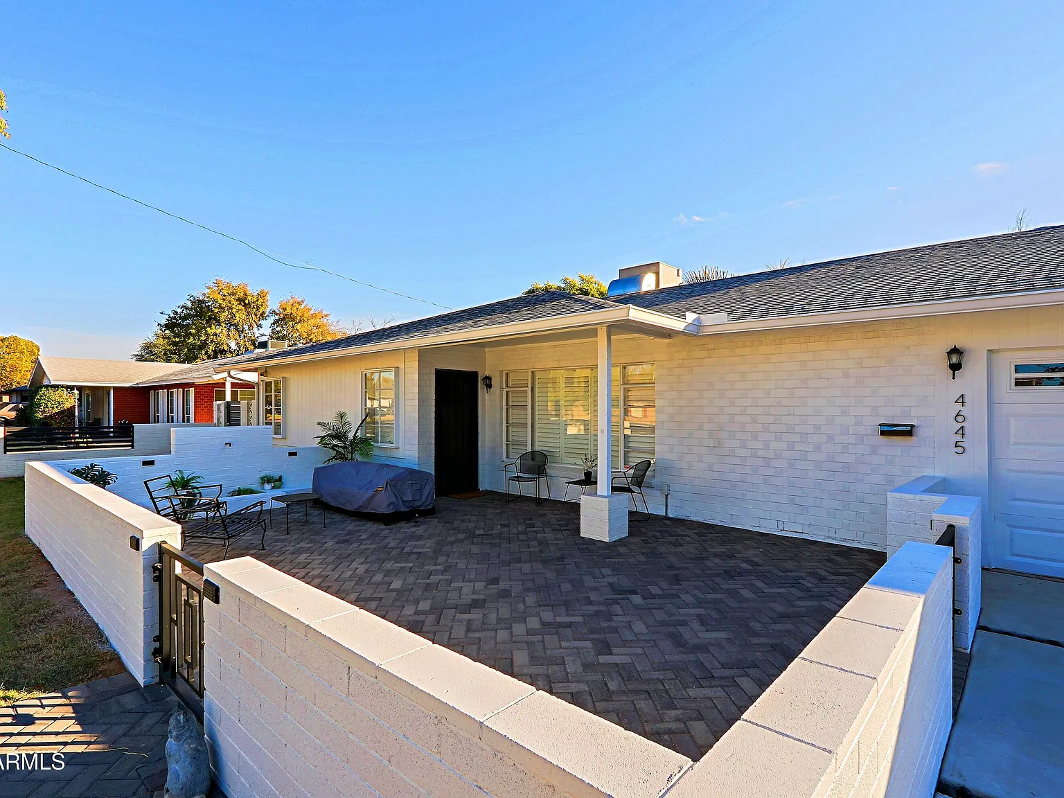 3 bed, 3.0 bath, 1904 sqft, $5,285 — Photo 2