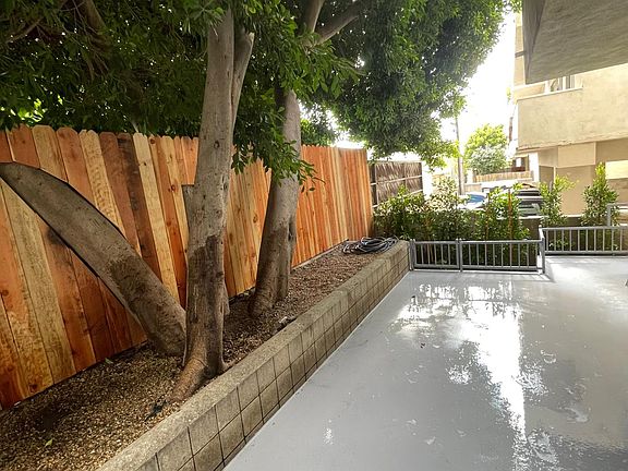 3rd image of 1818 Fairburn Ave #103