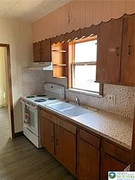 1 bed, 1.0 bath, 450 sqft, $1,200 — Photo 2