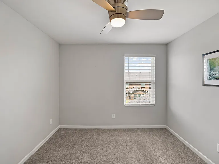 2861 Meadow Gln — Photo 22