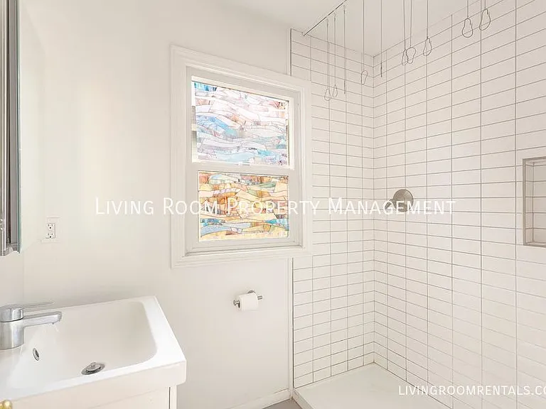 4642 NE Emerson St — Photo 10
