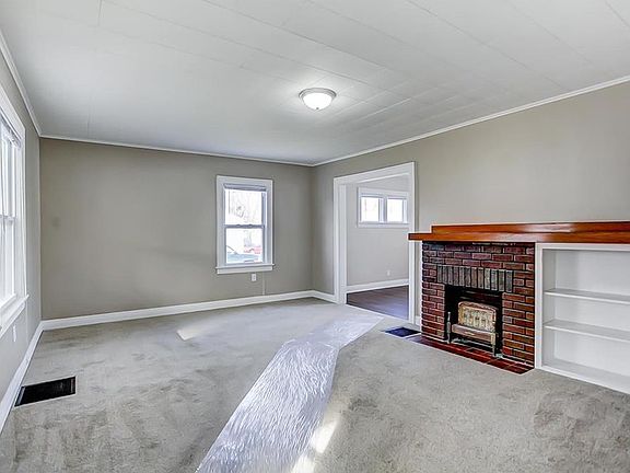 3rd image of 612 Marian Ave