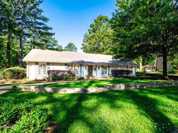 4005 Eastwood Dr, Jackson, MS 39211